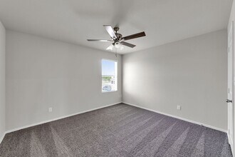 124 Marigold Pl in San Antonio, TX - Building Photo - Building Photo