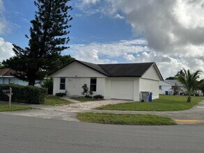 788 NW 15th Pl in Pompano Beach, FL - Building Photo - Building Photo