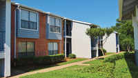 Hillcrest Apartments photo'