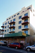 5805 7th Ave in Brooklyn, NY - Building Photo