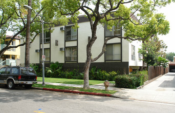 332 W Lomita Ave in Glendale, CA - Foto de edificio - Building Photo