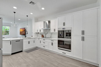 15760 Italian Cypress Wy in Wellington, FL - Building Photo - Building Photo