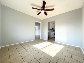 8118 Stanford Ave in Los Angeles, CA - Building Photo - Building Photo