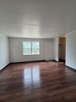 529 NW 15th Dr in Pendleton, OR - Building Photo