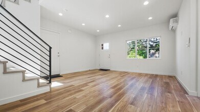 3543 NE 145th St in Lake Forest Park, WA - Building Photo - Building Photo