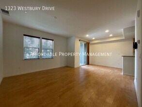 1323 Westbury Dr in San Jose, CA - Building Photo - Building Photo
