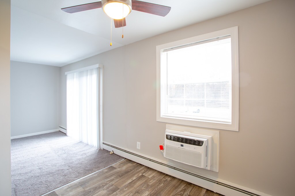 Union Grove Apartments in Barrington, NJ