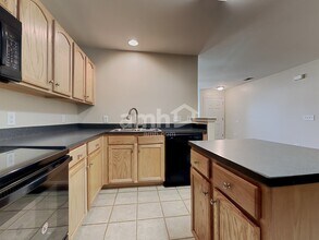2043 Cripplecreek Dr in Ladson, SC - Building Photo - Building Photo