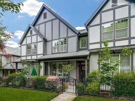 4895 NW Blandy Terrace in Portland, OR - Building Photo