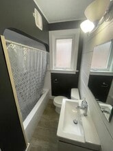 134 Bridgeport Rd E in Waterloo, ON - Building Photo - Building Photo