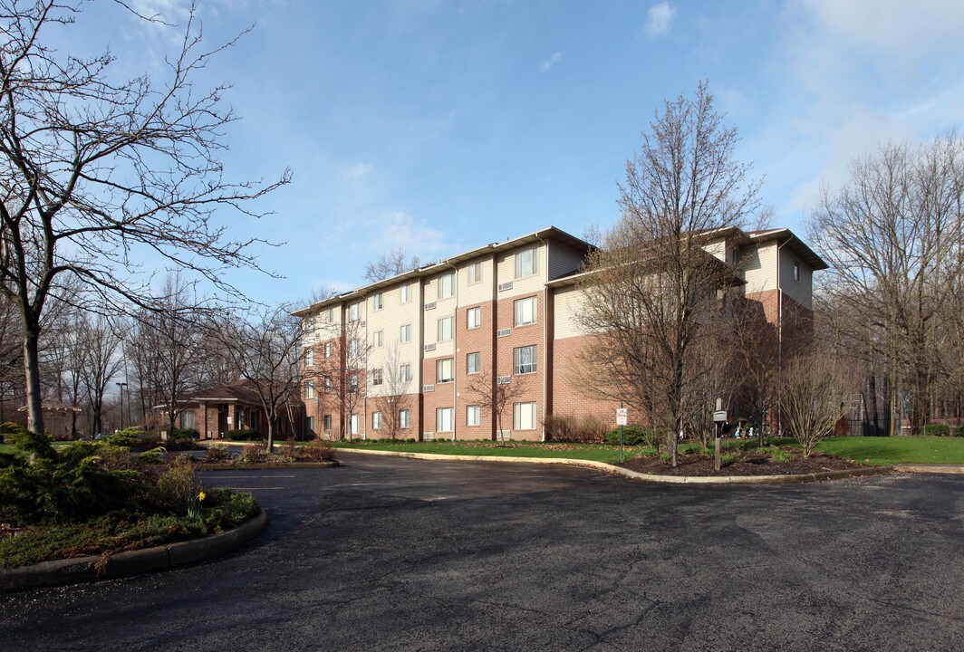 Allen Place Senior Housing in Stow, OH - Foto de edificio