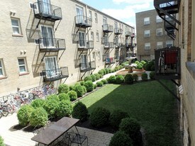 Gallery Central West End in St. Louis, MO - Building Photo