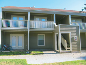 Park Place Apartments in College Station, TX - Building Photo - Building Photo