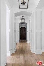 25490 Prado De Las Bellotas in Calabasas, CA - Building Photo - Building Photo