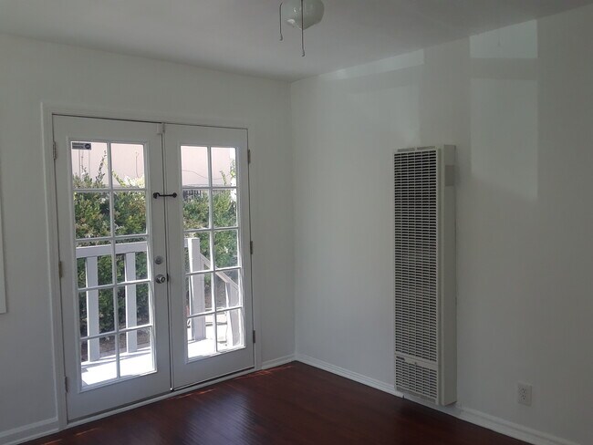 2117 S Marvin Ave in Los Angeles, CA - Building Photo - Building Photo