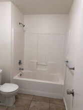 705 S Brown St in Bakersfield, CA - Building Photo - Building Photo