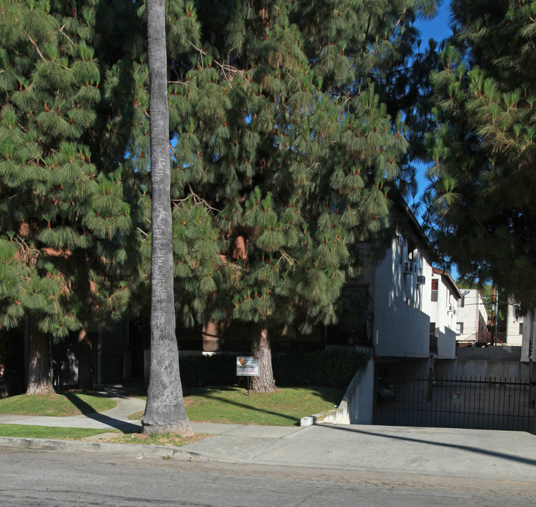 1155- Linden Ave in Glendale, CA - Building Photo