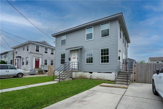 6228 Waldo Dr in New Orleans, LA - Building Photo - Building Photo