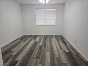 6640 April Bend Ct in North Las Vegas, NV - Foto de edificio - Building Photo