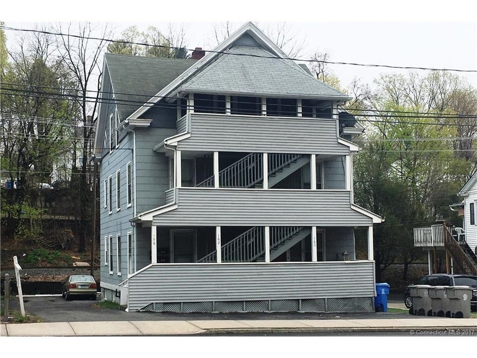 166 North St in Bristol, CT - Building Photo