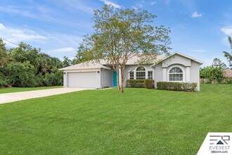 26 Round Mill Ln in Palm Coast, FL - Building Photo - Building Photo