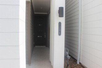 1204 Highland Vineyard Ln in Houston, TX - Building Photo - Building Photo