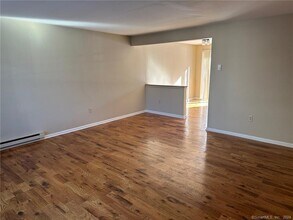 456 Atwater St, Unit 10 in Southington, CT - Building Photo - Building Photo