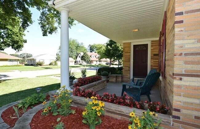 7337 Portland Ave in Wauwatosa, WI - Building Photo - Building Photo