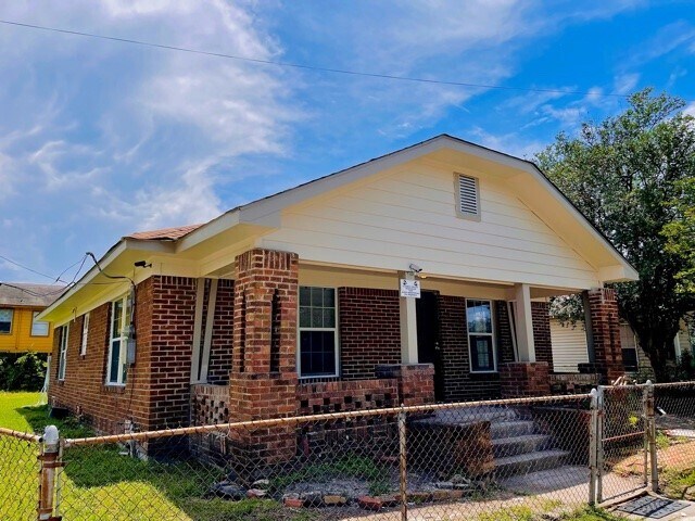 6950 Avenue L in Houston, TX - Building Photo