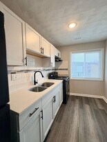 9037 S Eldorado Dr in Indianapolis, IN - Building Photo