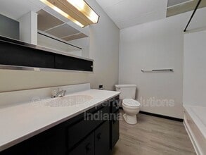 416 E Commercial Ave in Lowell, IN - Building Photo - Building Photo