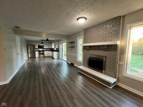 4343 W Fairview Rd in Greenwood, IN - Building Photo - Building Photo