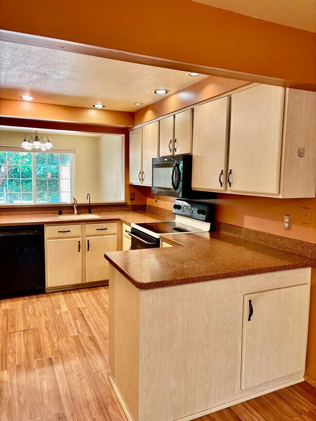 8511 137th Ave NE in Redmond, WA - Building Photo - Building Photo