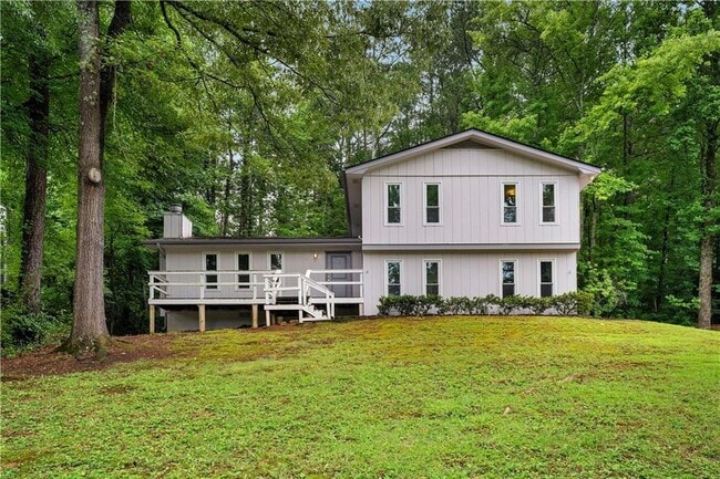 property at 3260 Creek Hollow Dr