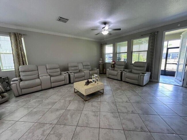 6244 English Hollow Rd in Tampa, FL - Building Photo - Building Photo