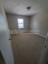 1332 Gray Ave NE in Winston-Salem, NC - Foto de edificio - Building Photo