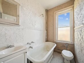 374 S 2nd St in Brooklyn, NY - Building Photo - Building Photo