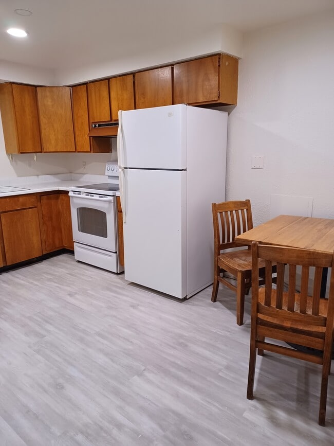 923 SW City View St, Unit 923 in Pullman, WA - Foto de edificio - Building Photo