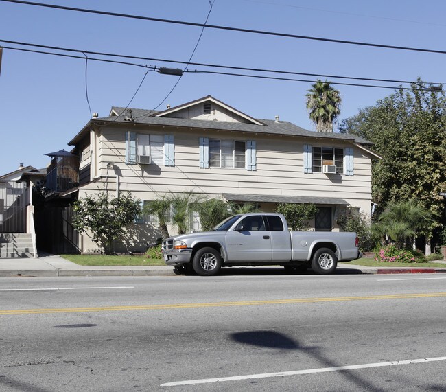 10602-10610 Landale St in North Hollywood, CA - Building Photo - Building Photo