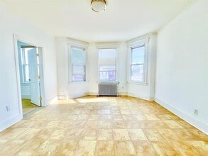 331 Princeton Ave in Jersey City, NJ - Building Photo - Building Photo