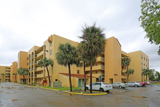 Blue Grotto Apartments in Miami, FL - Building Photo - Building Photo