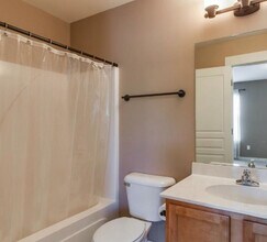 2364 Zermatt Ave in Nashville, TN - Foto de edificio - Building Photo