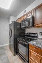 900 Mountain Creek Rd in Chattanooga, TN - Foto de edificio - Building Photo