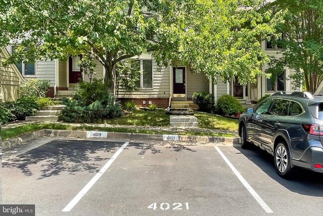 4021 Lake Glen Rd