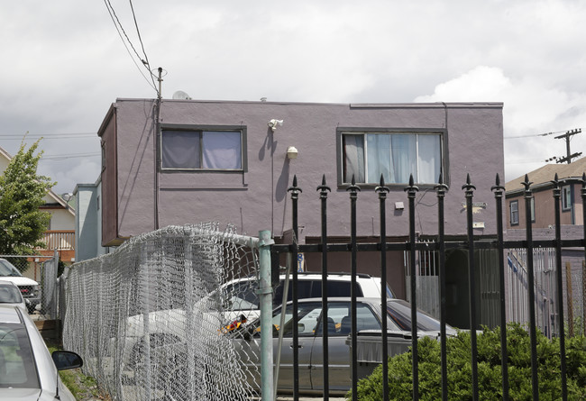 818 36th St in Emeryville, CA - Foto de edificio - Building Photo