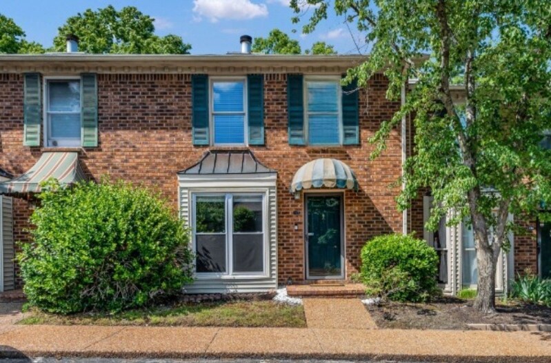 523 Williamsburg Dr in Nashville, TN - Building Photo