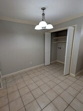 7200 Clarewood Dr in Houston, TX - Building Photo - Building Photo