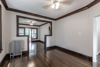 3823 N Drake Ave, Unit 1 in Chicago, IL - Foto de edificio - Building Photo