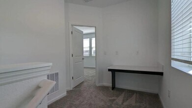 1740 Cross Prairie Pkwy in Kissimmee, FL - Building Photo - Building Photo