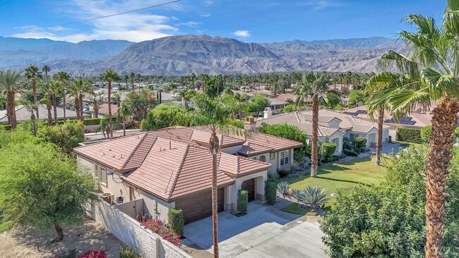 35 Calle La Reina in Rancho Mirage, CA - Building Photo - Building Photo